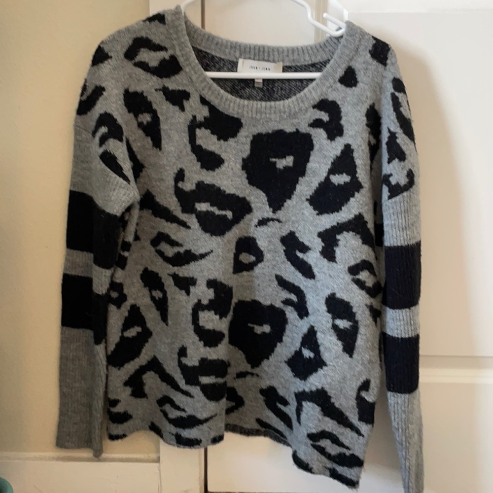Oversized gray with black cheetah print John + Jenn Sweater
